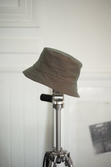 <img class='new_mark_img1' src='https://img.shop-pro.jp/img/new/icons14.gif' style='border:none;display:inline;margin:0px;padding:0px;width:auto;' />DeSoto bucket hat  Olive 