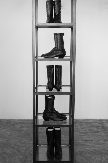 <img class='new_mark_img1' src='https://img.shop-pro.jp/img/new/icons14.gif' style='border:none;display:inline;margin:0px;padding:0px;width:auto;' />par   NES ankle boots [black]