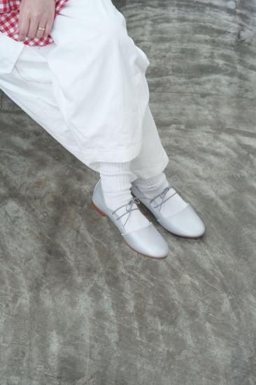 <img class='new_mark_img1' src='https://img.shop-pro.jp/img/new/icons14.gif' style='border:none;display:inline;margin:0px;padding:0px;width:auto;' />ramble danceflat ribbon shoes  [SILVER]