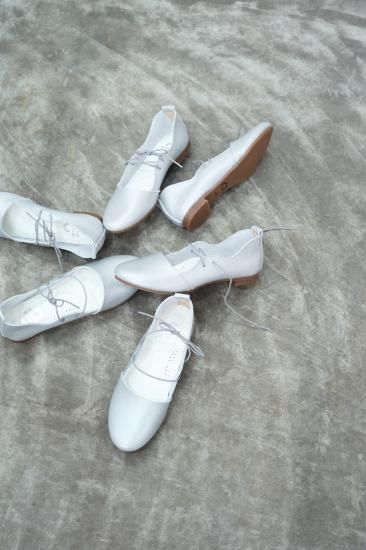 ramble danceflat ribbon shoes  [SILVER]