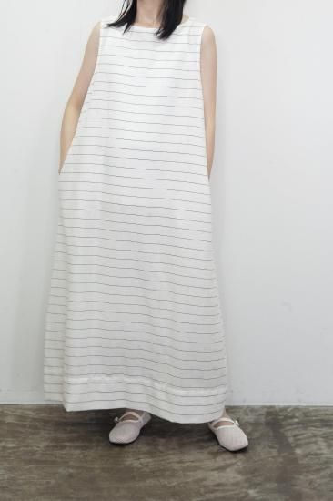 <img class='new_mark_img1' src='https://img.shop-pro.jp/img/new/icons14.gif' style='border:none;display:inline;margin:0px;padding:0px;width:auto;' />r ein Sleeveless OP  [ border ]
