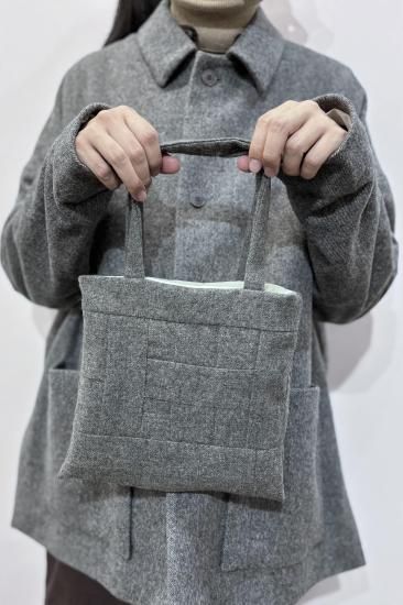 <img class='new_mark_img1' src='https://img.shop-pro.jp/img/new/icons14.gif' style='border:none;display:inline;margin:0px;padding:0px;width:auto;' />r ein  Patchwork minibag    [ wool gray ]