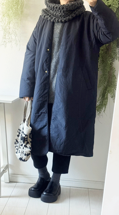 撥水加工のノーカラーロングコート - NANATONE