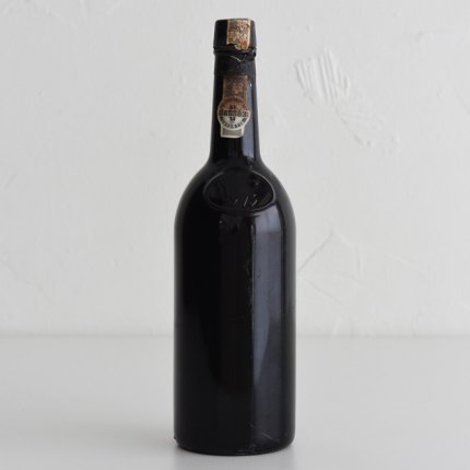 1975ワインボトル