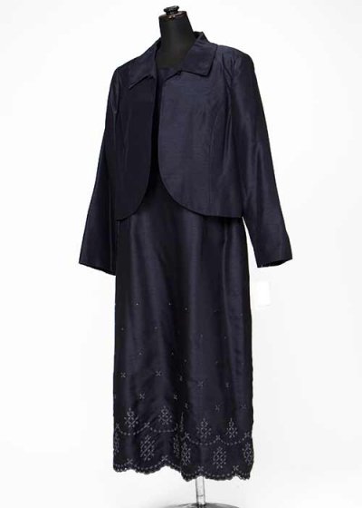 HD25-5 ゲストドレスレンタル 25号6L　紺アンサンブル  裾刺繍ドレス＋ボレロ  ウエスト100cm
