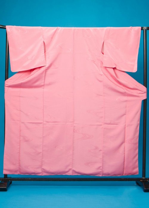 SH150◆袖短い◆やや広い　小袖色無地レンタル 裄67-69(身長147-167ヒップ76-106まで)日本製 薄ピンク 