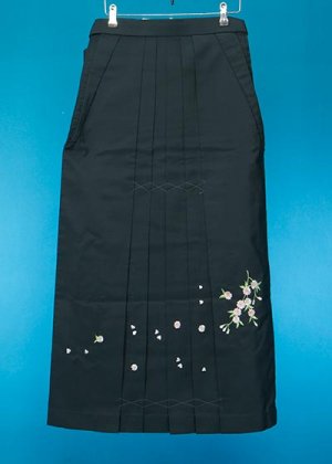 HA95-1女袴レンタル(紐下95身長160-165 普通巾) グリーン系 濃い緑色  桜の花の刺繍  