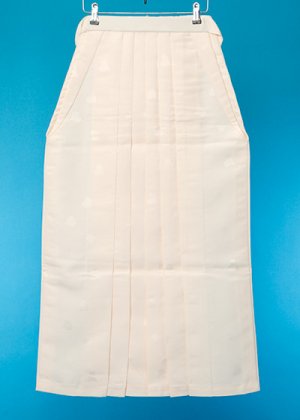 HA95-32女袴レンタル  (身長160-165 普通巾) オフ白 アイボリー  ハートの地模様  