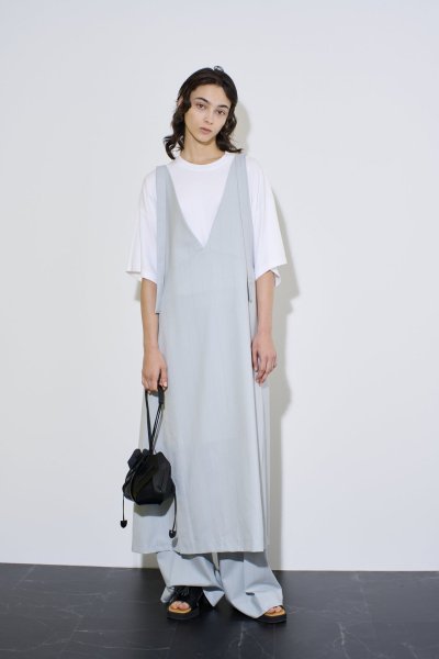 <img class='new_mark_img1' src='https://img.shop-pro.jp/img/new/icons14.gif' style='border:none;display:inline;margin:0px;padding:0px;width:auto;' />UJOH / 硼Shoulder Strap Flare Dress