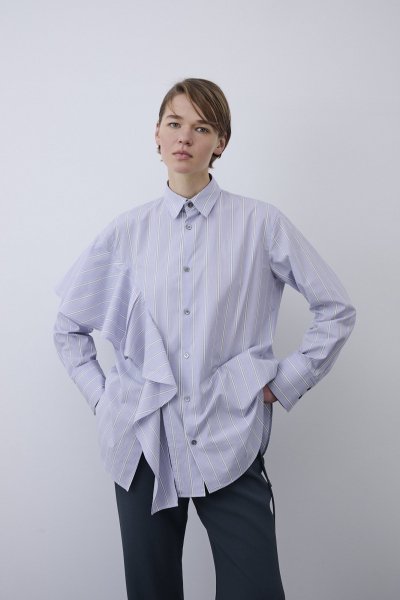 <img class='new_mark_img1' src='https://img.shop-pro.jp/img/new/icons14.gif' style='border:none;display:inline;margin:0px;padding:0px;width:auto;' />UJOH / 硼Frill Shirt