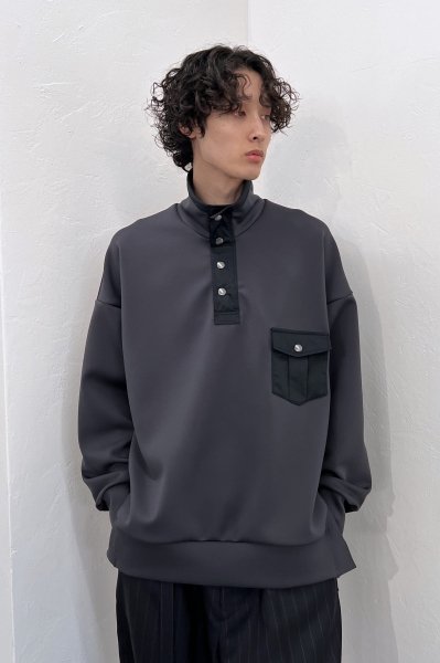 <img class='new_mark_img1' src='https://img.shop-pro.jp/img/new/icons14.gif' style='border:none;display:inline;margin:0px;padding:0px;width:auto;' />UJOH / 硼Stand Collar Pullover