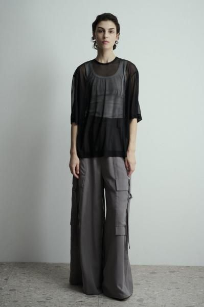 <img class='new_mark_img1' src='https://img.shop-pro.jp/img/new/icons14.gif' style='border:none;display:inline;margin:0px;padding:0px;width:auto;' />UJOH / 硼Back Cutting Off Half Sleeve T