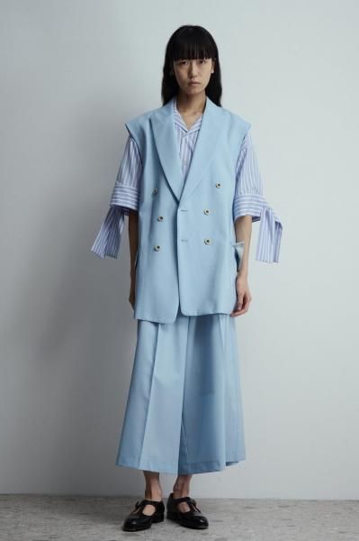 <img class='new_mark_img1' src='https://img.shop-pro.jp/img/new/icons14.gif' style='border:none;display:inline;margin:0px;padding:0px;width:auto;' />UJOH / 硼6BW Slit Vest