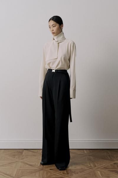 <img class='new_mark_img1' src='https://img.shop-pro.jp/img/new/icons14.gif' style='border:none;display:inline;margin:0px;padding:0px;width:auto;' />UJOH / 硼 Belted Wide PNT