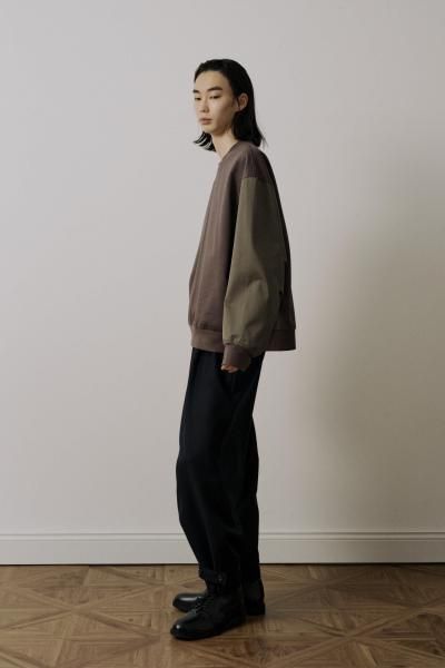 <img class='new_mark_img1' src='https://img.shop-pro.jp/img/new/icons14.gif' style='border:none;display:inline;margin:0px;padding:0px;width:auto;' />UJOH / 硼Blouson Sleeve Pullover

