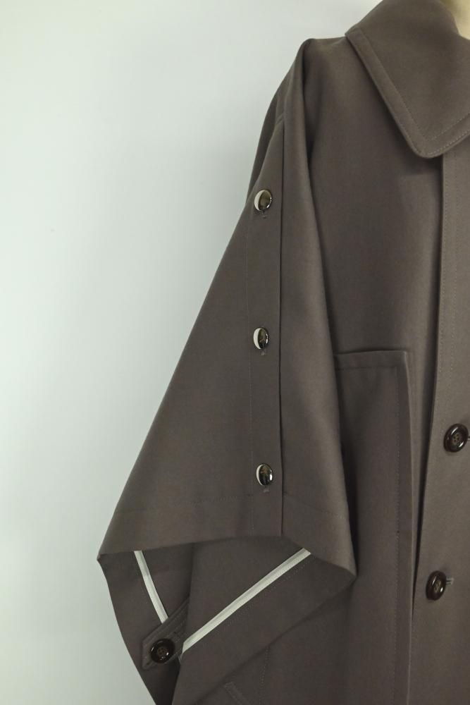 UJOH / ウジョー Square Cloak - 国内厳選ブランド・インポート