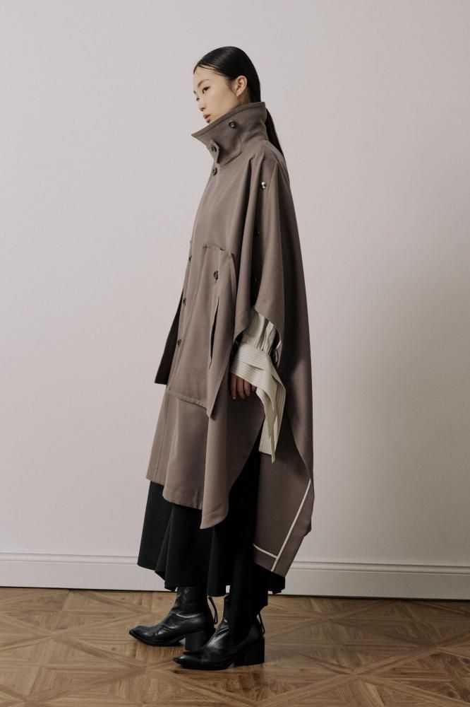 UJOH / ウジョー Square Cloak - 国内厳選ブランド・インポート