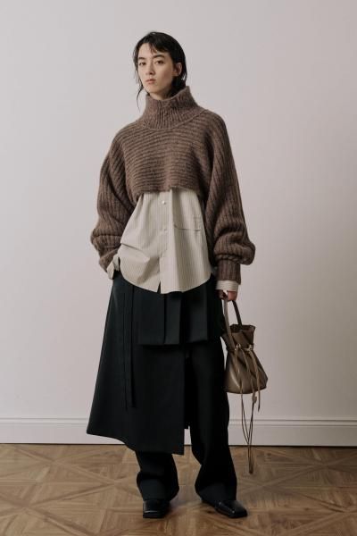 <img class='new_mark_img1' src='https://img.shop-pro.jp/img/new/icons14.gif' style='border:none;display:inline;margin:0px;padding:0px;width:auto;' />UJOH / 硼Sleeve Stole