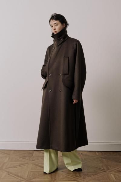 <img class='new_mark_img1' src='https://img.shop-pro.jp/img/new/icons14.gif' style='border:none;display:inline;margin:0px;padding:0px;width:auto;' />UJOH / �����硼��Chin Strap Coat