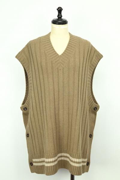 <img class='new_mark_img1' src='https://img.shop-pro.jp/img/new/icons14.gif' style='border:none;display:inline;margin:0px;padding:0px;width:auto;' />UJOH / �����硼��Lines Big Vest