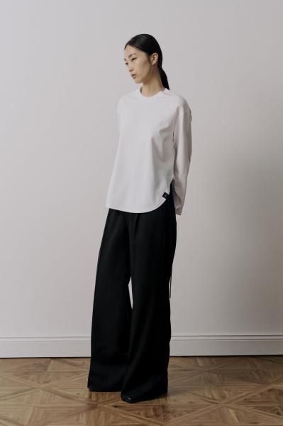 <img class='new_mark_img1' src='https://img.shop-pro.jp/img/new/icons14.gif' style='border:none;display:inline;margin:0px;padding:0px;width:auto;' />UJOH / �����硼��Round Hem Long Sleeve T