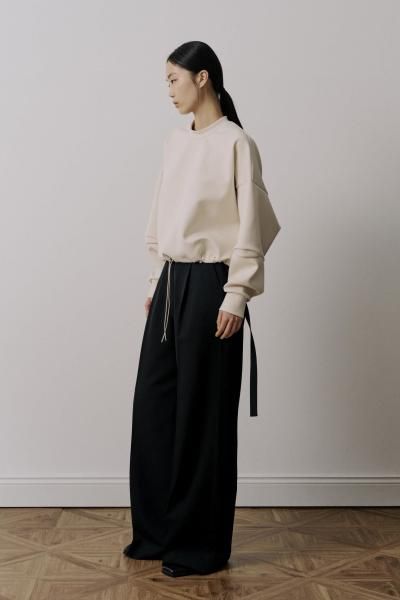 <img class='new_mark_img1' src='https://img.shop-pro.jp/img/new/icons14.gif' style='border:none;display:inline;margin:0px;padding:0px;width:auto;' />UJOH / �����硼��Draw Cord Cropped T
