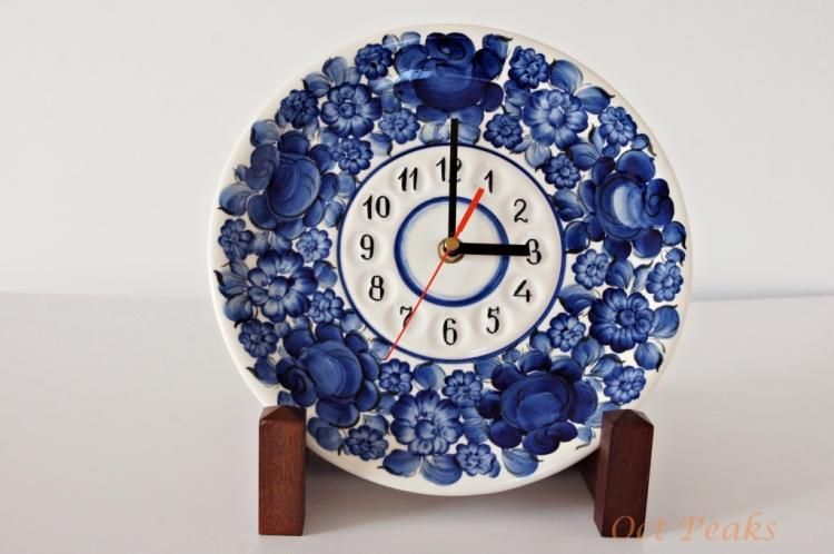 ヴウォツワヴェク陶器の時計