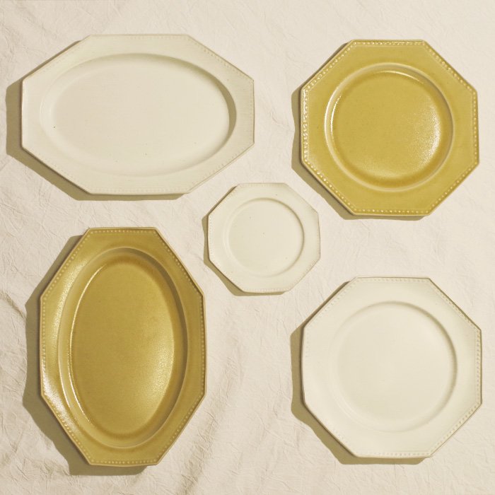 オクトゴナルシリーズは大皿・小皿・長皿の3種