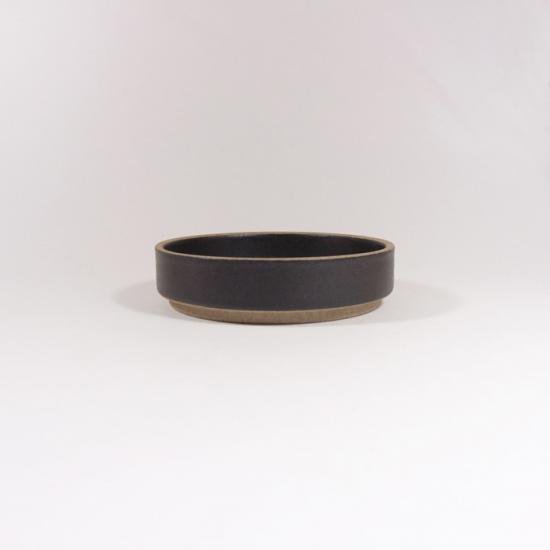 <img class='new_mark_img1' src='https://img.shop-pro.jp/img/new/icons16.gif' style='border:none;display:inline;margin:0px;padding:0px;width:auto;' />【30%OFF】HASAMI PORCELAIN｜プレート 8.5cm ブラック【波佐見焼】