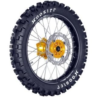 フージャー　レーシングタイヤ もはや反則レベルの「溝なしタイヤ」！ 今話題の「フージャー