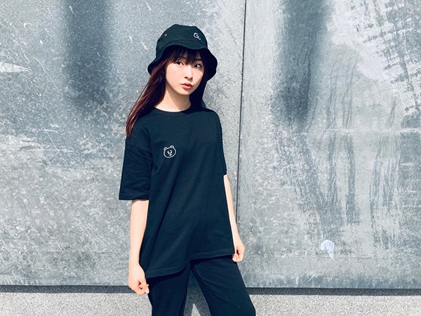 シンプルな刺繍Tシャツ ブラック - MASUDA SAEKO WEB SHOP