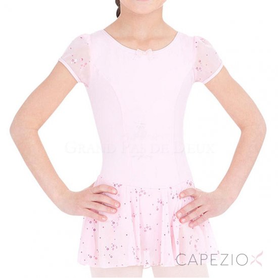 Capezio カペジオ スパンコール ショートスリーブレオタードスカート付 キッズ 子供サイズ Capezio カペジオ のバレエ ダンス用品通販 グランパドドゥオンラインショップ