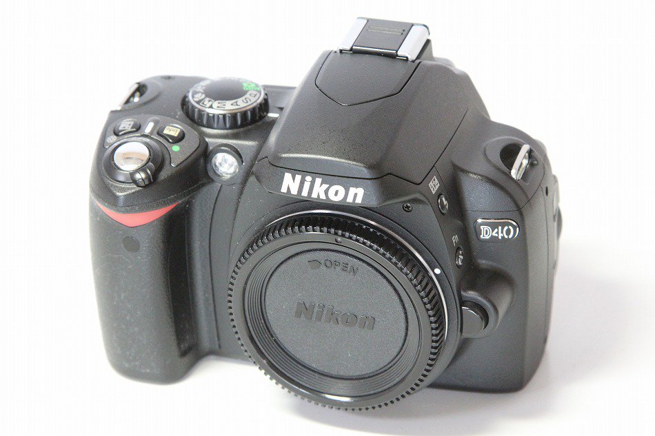 Nikon デジタル一眼レフカメラ D40 ブラック ボディ D40B - 1