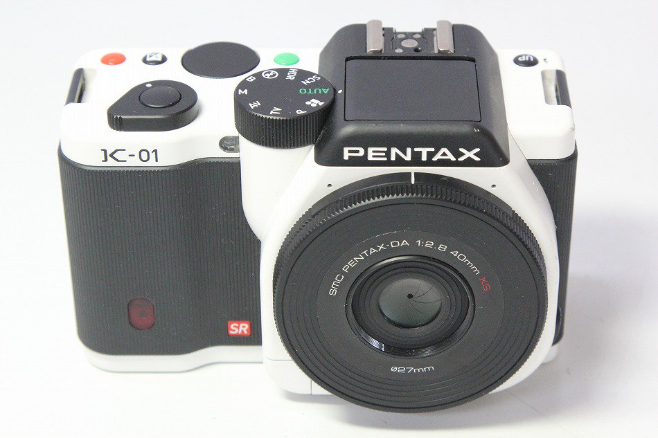 PENTAX K-01 レンズキット(W/B)｜PENTAX ミラーレス一眼カメラ K-01