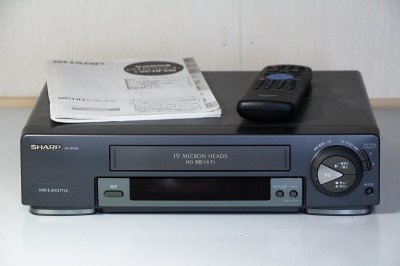 シャープ　VHS Hi-Fi ビデオデッキ　VC-HF530 【中古品】