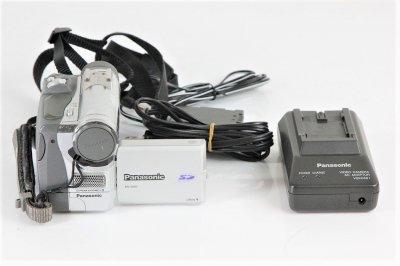 miniDV/DVビデオカメラ - サンクス電機 中古家電・オーディオ・ビジュアル 修理・買取り・カスタマイズ...etc 適格請求書発行事業者