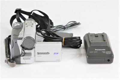 パナソニック Panasonic NV-GS5 MiniDV ビデオカメラ 【中古品】