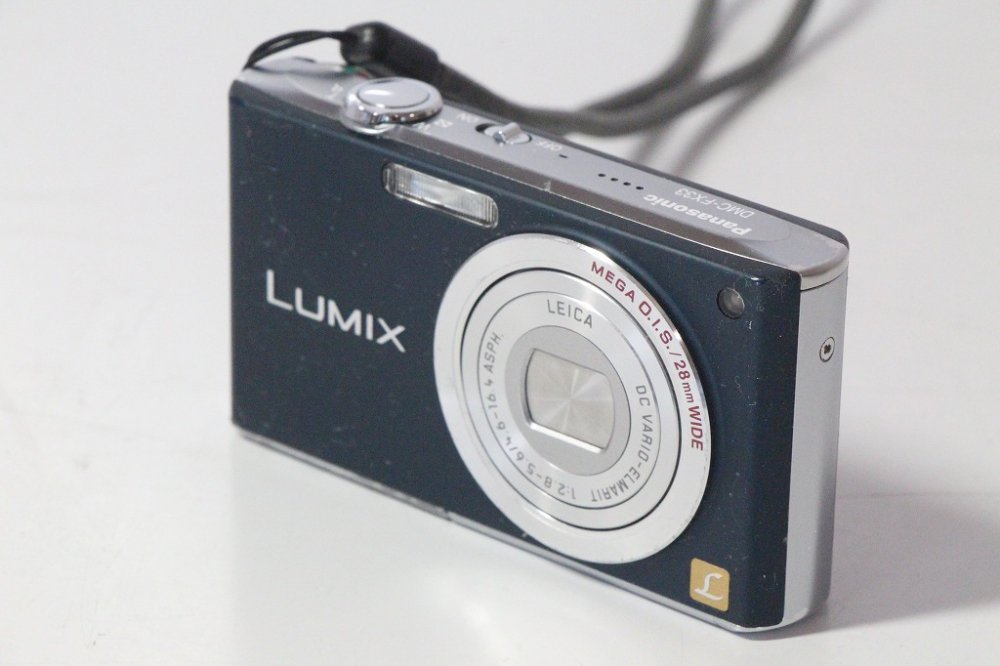 DMC-FX33A｜Panasonic デジタルカメラ LUMIX (ルミックス) コスモ 