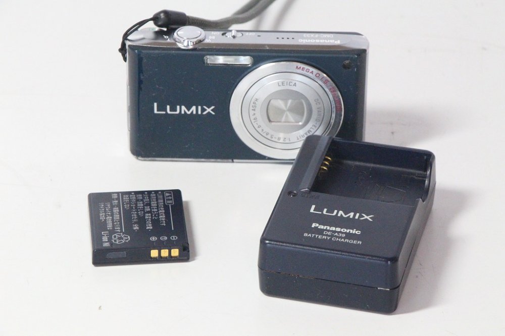 DMC-FX33A｜Panasonic デジタルカメラ LUMIX (ルミックス) コスモ