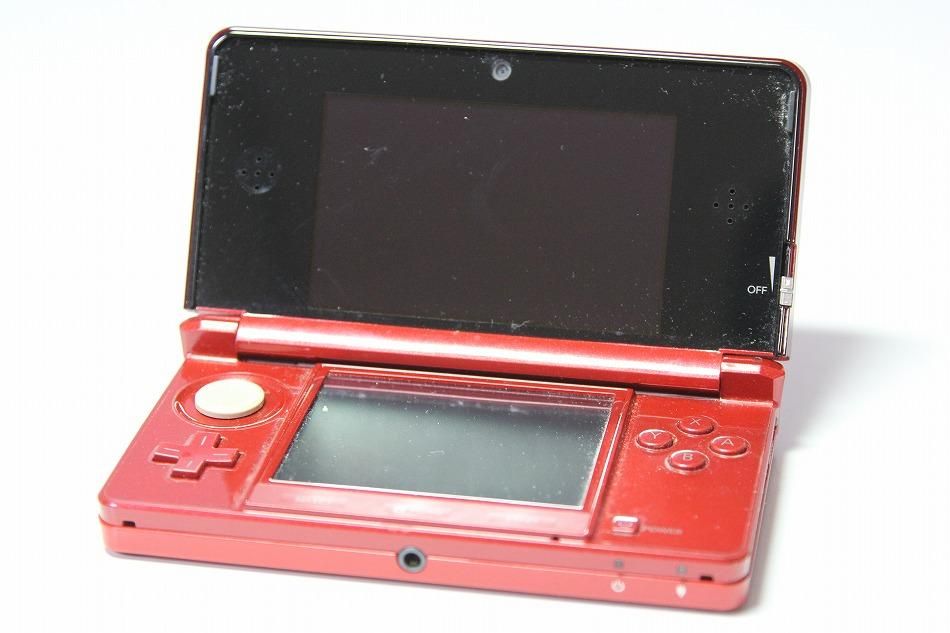 大特価放出！ [中古]ニンテンドー3DS レッド 携帯用ゲーム本体 