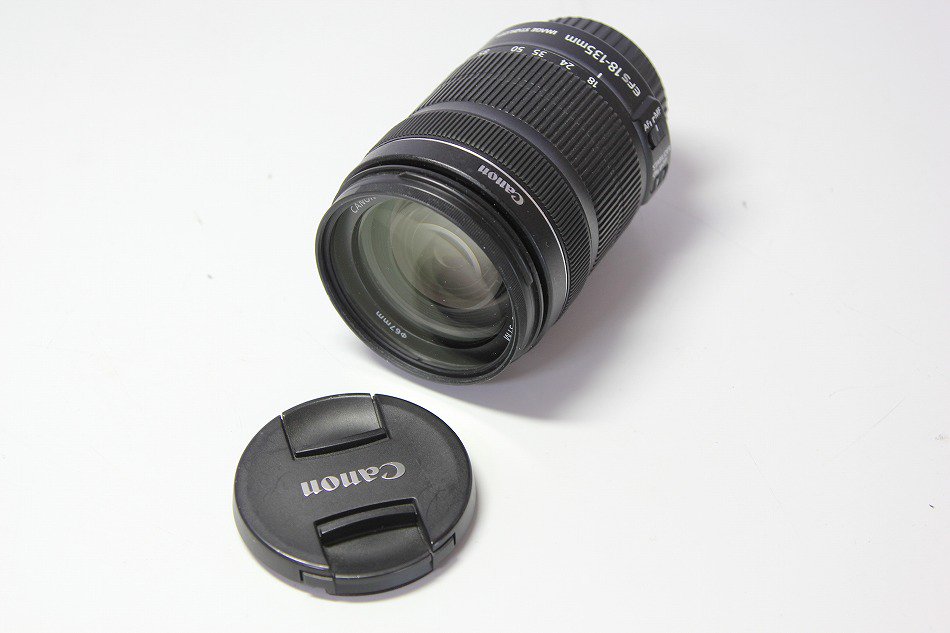 Canon キャノン EF-S 18-135mm F3.5-5.6 IS STM APS-C用 - カメラ