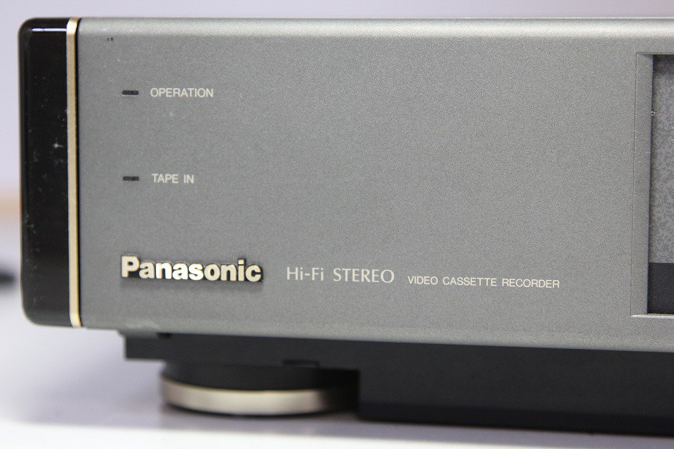 AG-W1｜Panasonic 業務用世界規格対応 VHSビデオデッキ｜中古品｜修理