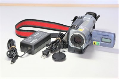 SONY Digital8 Handycam ネットワークハンディカム DCR-TRV300 【中古品】