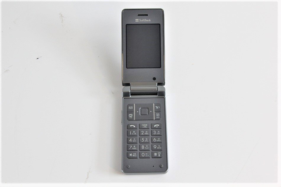 821SC｜白ロム SoftBank 821SC シルバー｜中古品｜修理販売｜サンクス電機