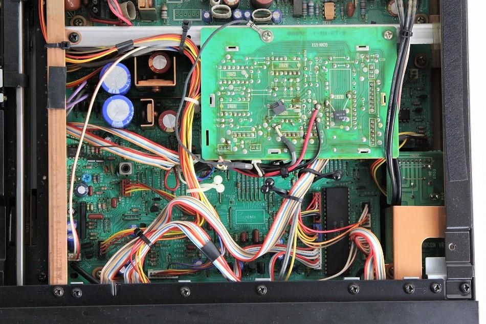 CDP-552ESD|SONY ESシリーズ CDプレーヤー 1985年製 |中古品 CDP-552ESD|SONY ESシリーズ CDプレーヤー 1985年製 |中古品