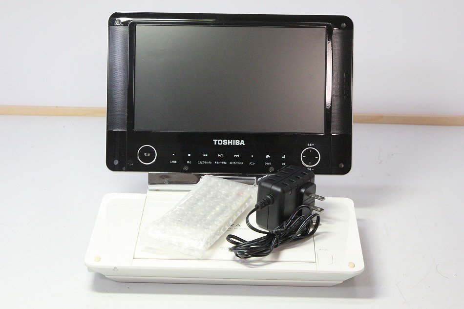 SD-P96DT｜TOSHIBA 9V型REGZAポータブルDVDプレーヤー 地デジ