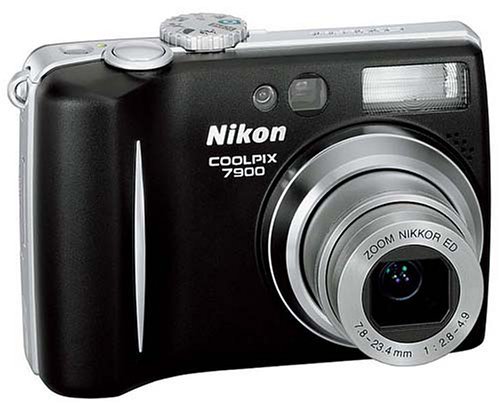 Nikon CoolPix 7900