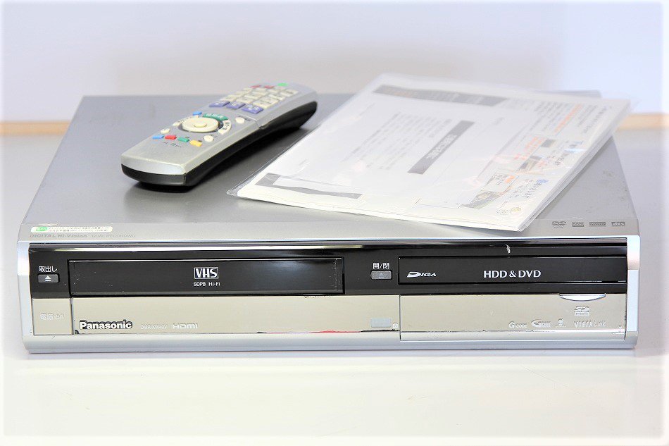 希少12年完動超美品パナソニックVHS/HDD/DVDレコーダDMR-XW41V