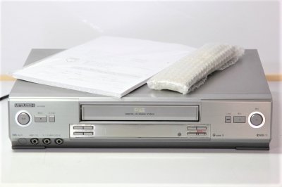 MITSUBISHI HV-HD500 D-VHS (ミディアムシルバー) 【中古品】