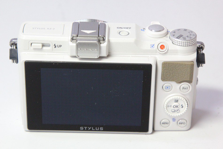 XZ-2 white｜OLYMPUS デジタルカメラ STYLUS XZ-2 1200万画素 裏面照射型CMOS F1.8-2.5レンズ  ホワイト｜中古品｜修理販売｜サンクス電機